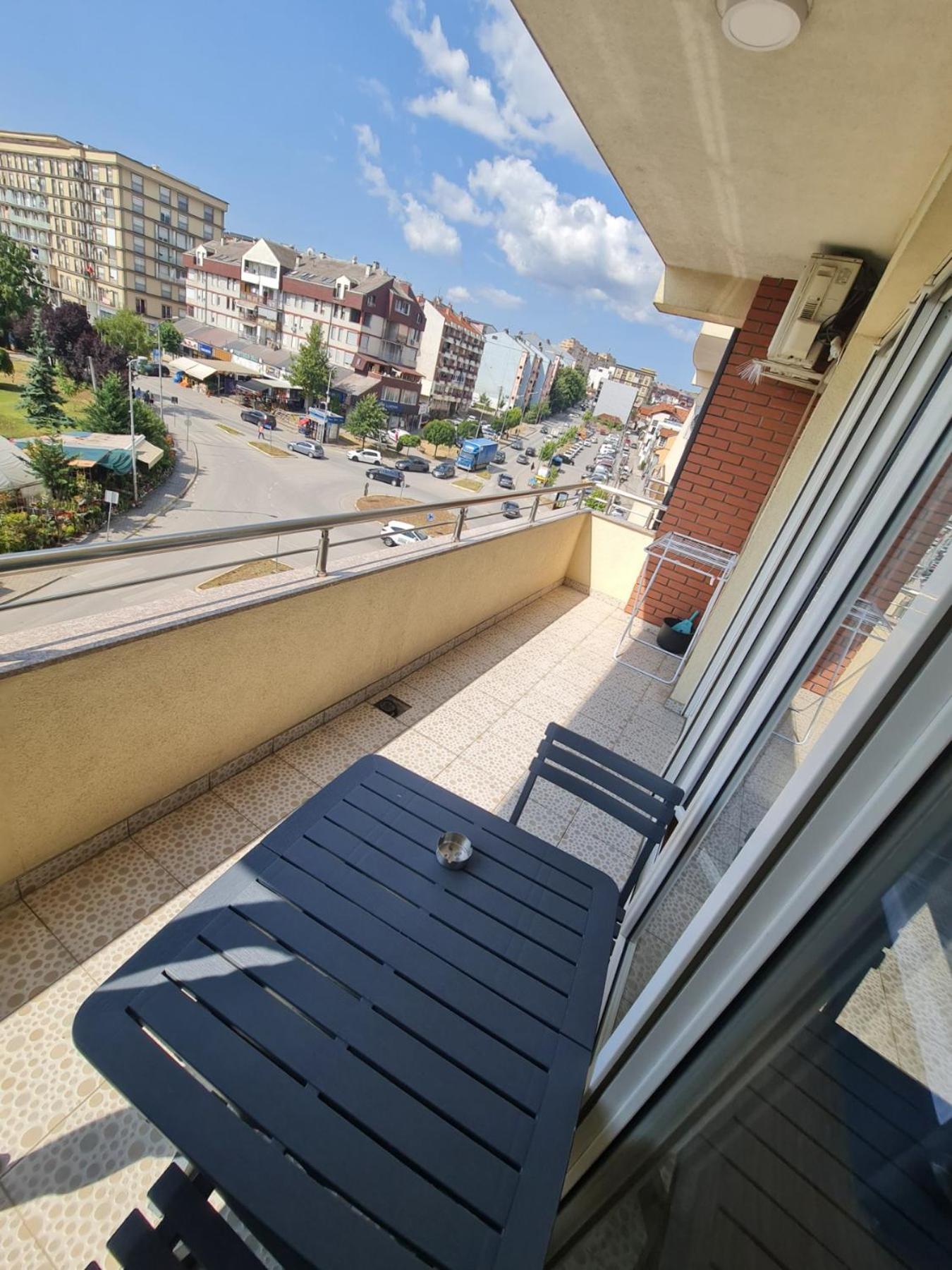 Apartment 1 Plisi Gjilan Екстериор снимка